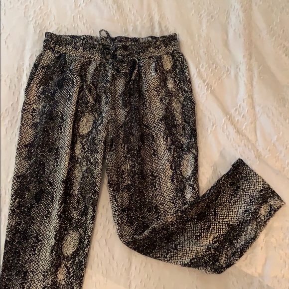 Veronica M Pants - NWT. Snake Skin Joggers